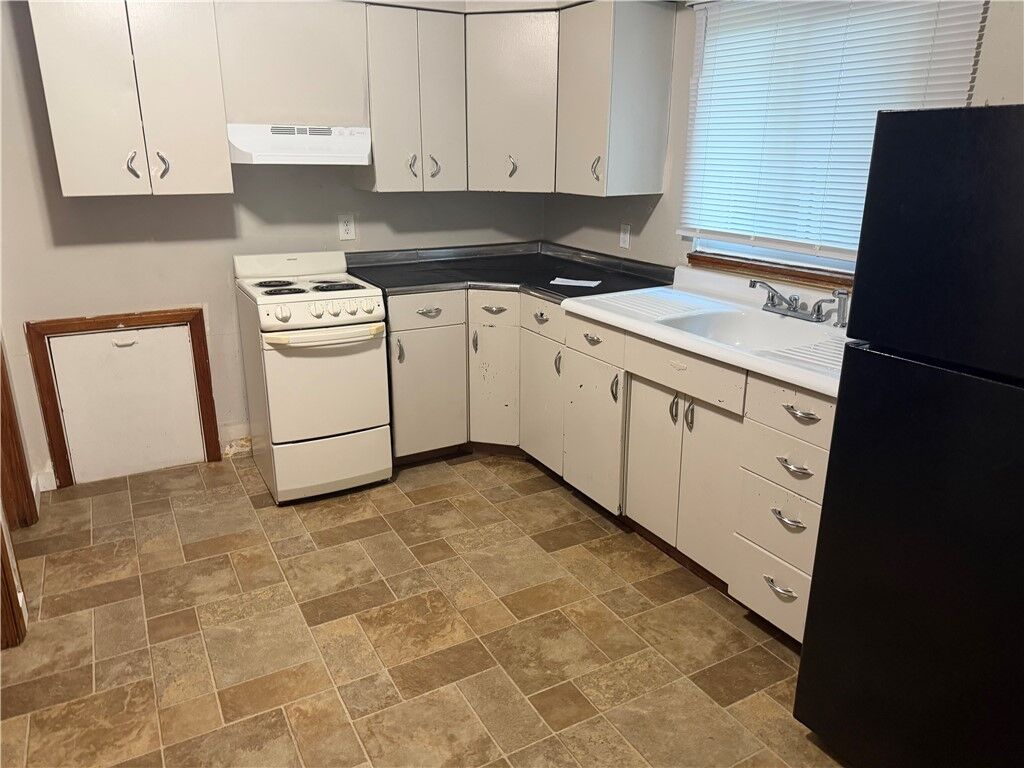 Property Photo: 2551 Tilbrook Road PA 15146
