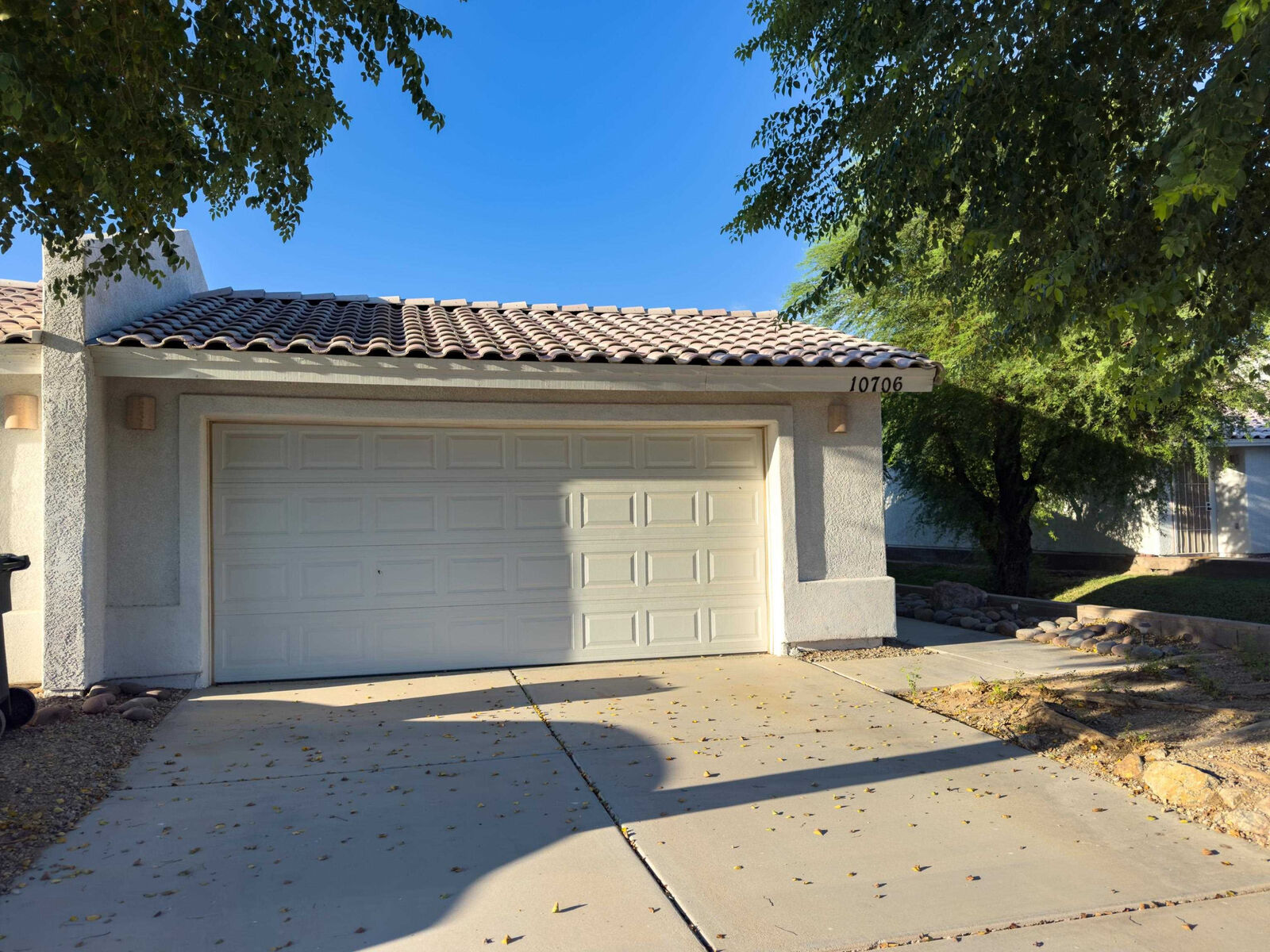 Property Photo: 10706 E 35 Place AZ 85365