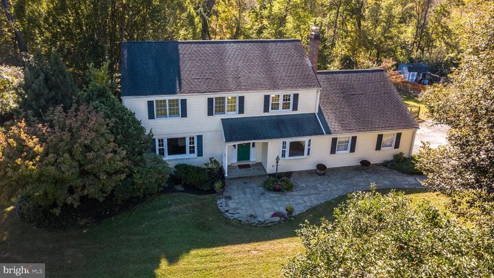 Property Photo:  802 Hessian Circle  PA 19382 