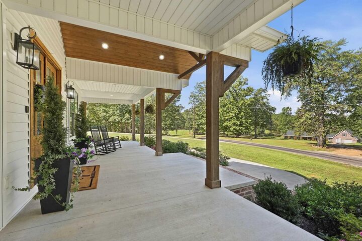 Property Photo: 284 Northlake Cove AR 71901
