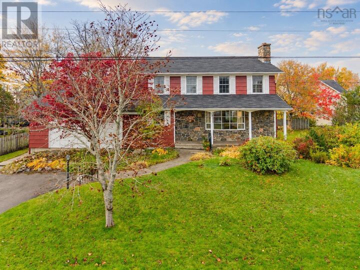 Property Photo:  15 Lynnbrook Drive  NS B1R 1R2 