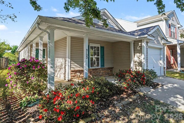Property Photo:  2122 Buckleigh Drive  NC 28215 