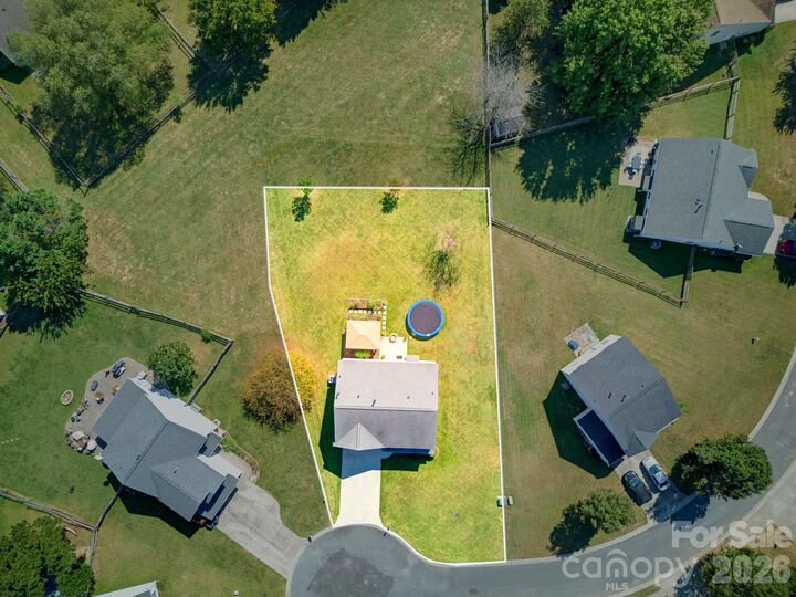 Property Photo: 2320 Jacobs Court NC 28110
