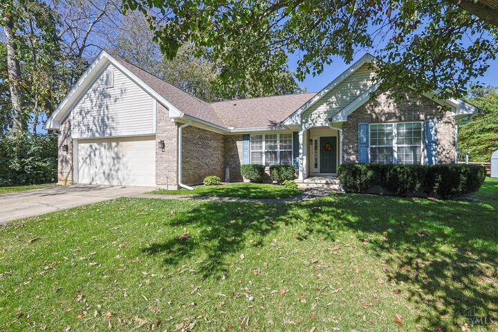 Property Photo: 520 Heritage Trace OH 45036