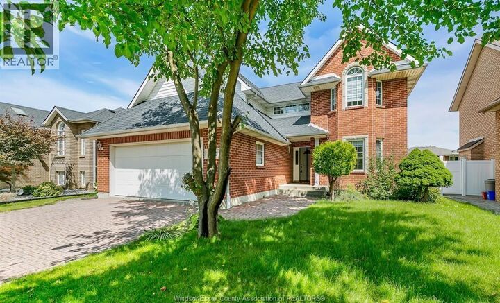 Property Photo: 898 Hacienda Court ON N9G 2T1