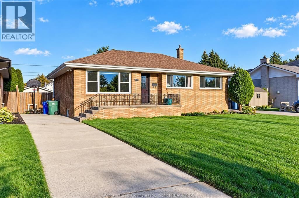 Property Photo:  2346 Leonard  ON N8W 4L7 