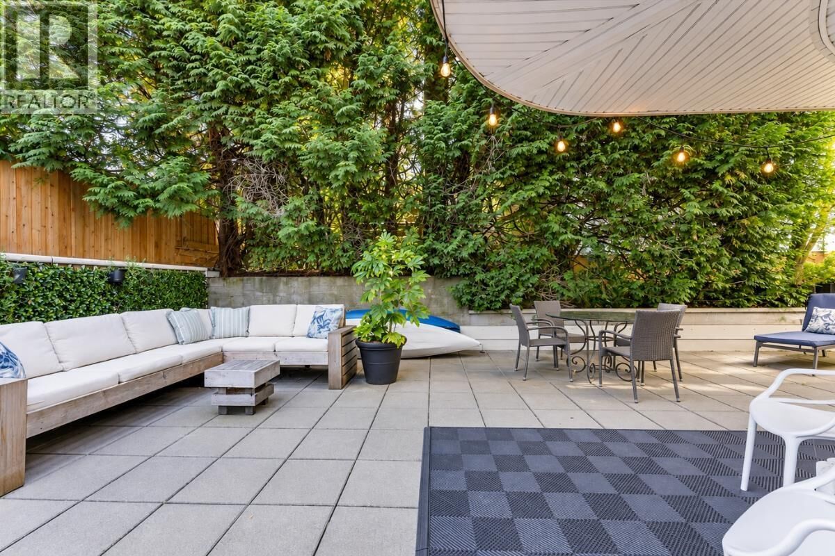 Property Photo:  320 West 2nd Street 102  BC V7M 1E1 
