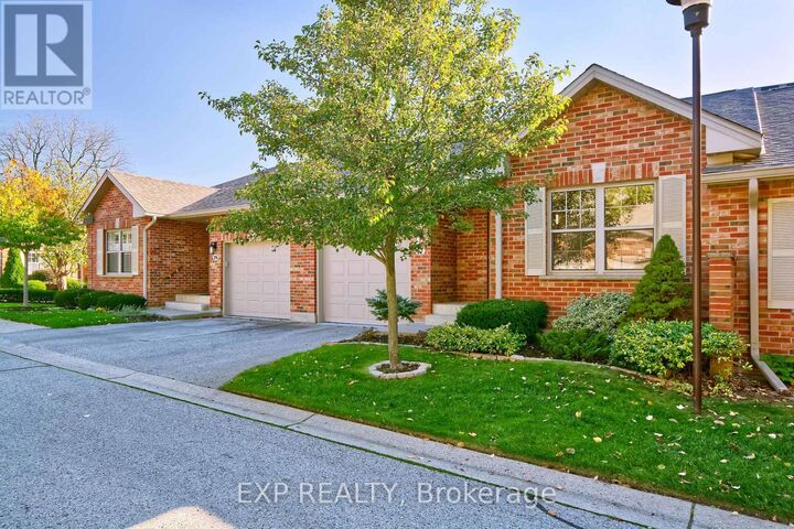 Property Photo:  1337 Commissioners Rd Road West 17  ON N6K 4V2 