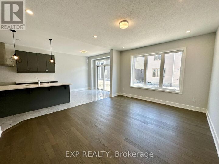Property Photo:  623 Cygnus Street  ON K2J 7A9 