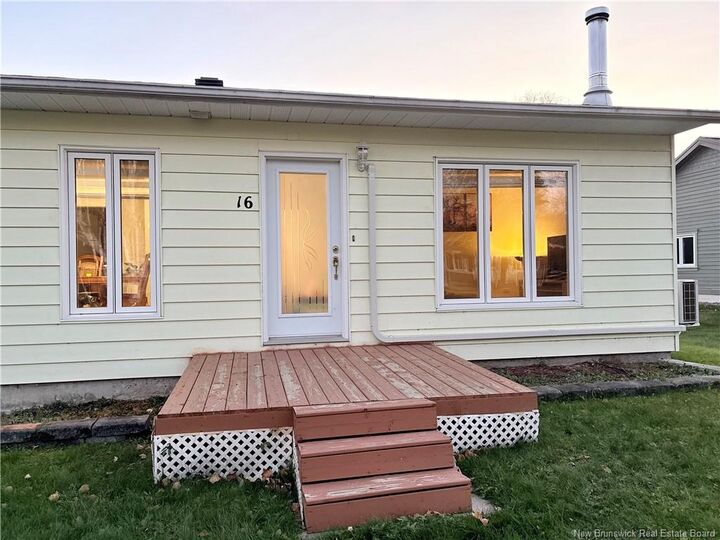 Property Photo:  16 4 Ième Avenue  NB E7A 2B3 