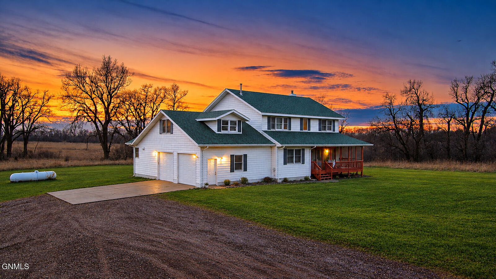 Property Photo: 5400 158th St SE ND 58558