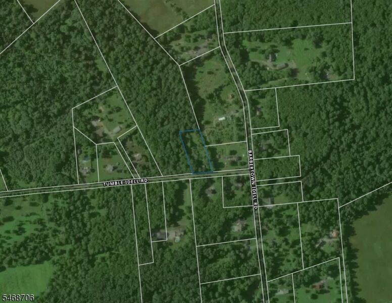 Property Photo:  8 Tumble Idell Rd  NJ 08825 