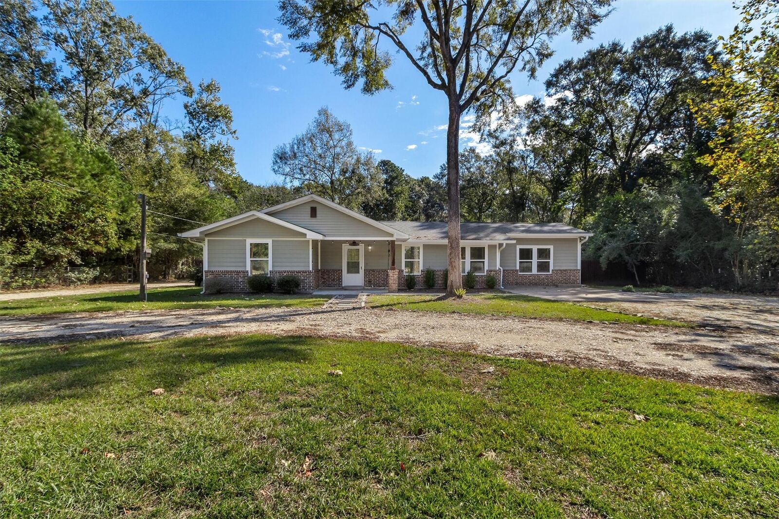 Property Photo:  247 Addicks  TX 77351 