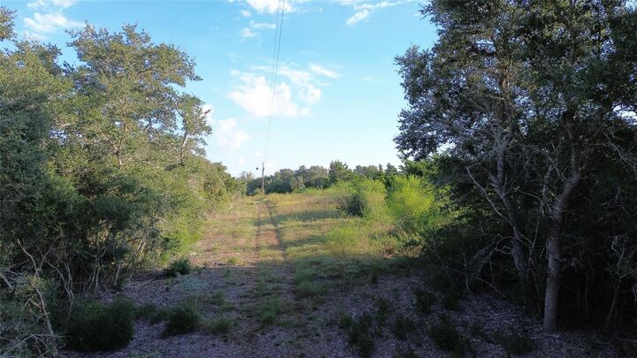 Property Photo:  4680 Fm 532 W  TX 77975 