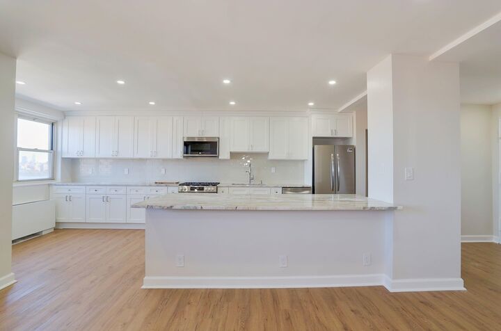 Property Photo:  7100 Blvd East 6C  NJ 07093 