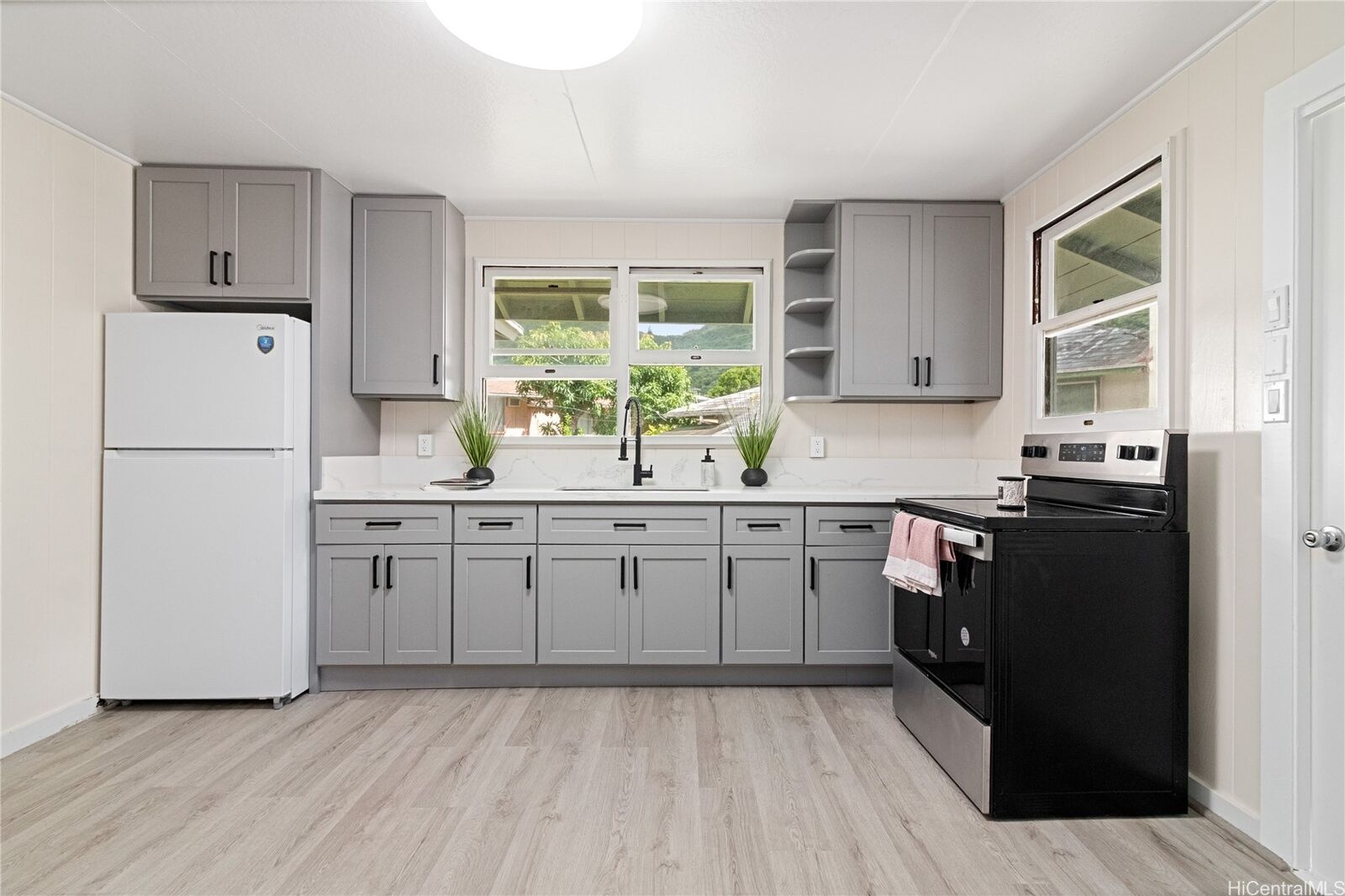 Property Photo:  2318 Hanakealoha Place  HI 96816 