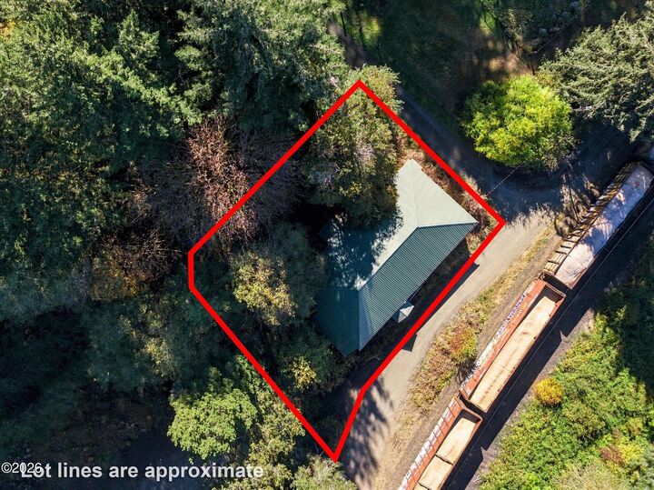 Property Photo:  108 Bryant Creek Road  OR 97343 
