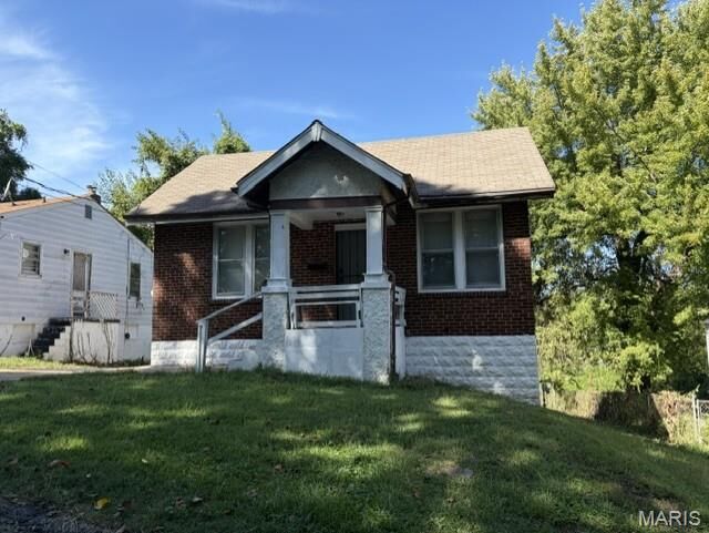 Property Photo: 409 Abston Avenue MO 63135