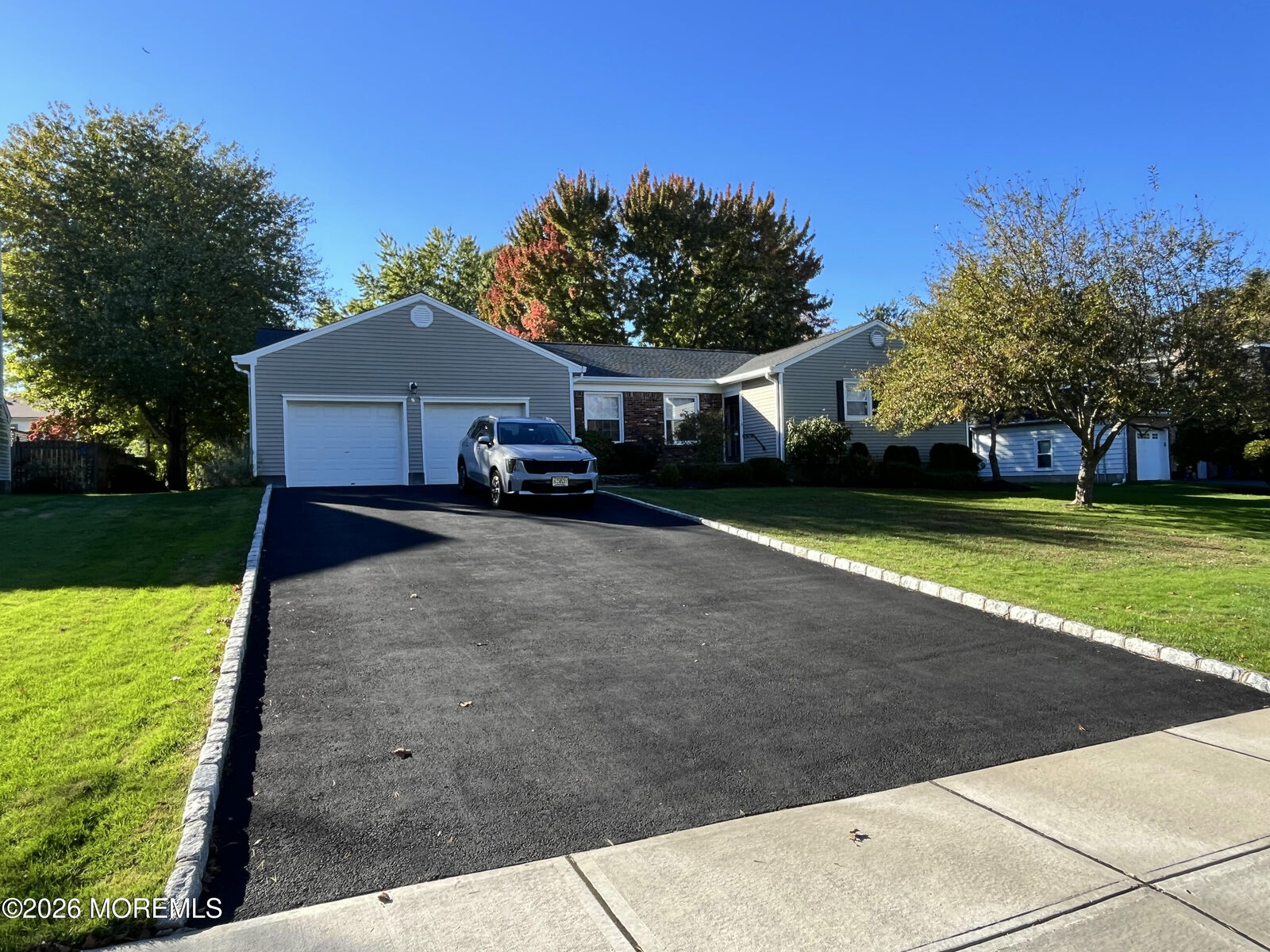 Property Photo:  8 Abbey Lane  NJ 07712 