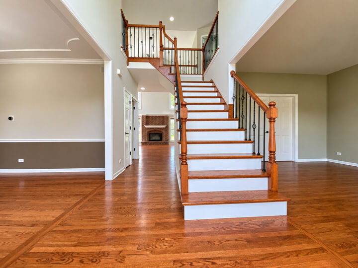 Property Photo: 720 Kendridge Court IL 60502