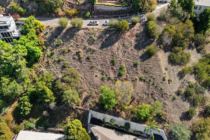 Property Photo:  1340 Braeridge Drive  CA 90210 