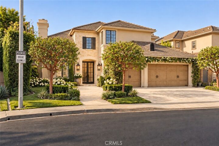 Property Photo: 25 Bridgeport CA 92657
