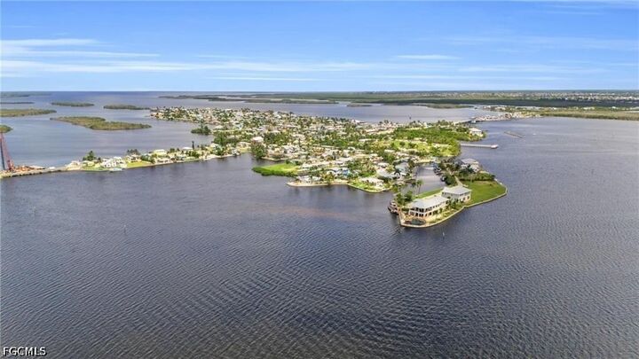Property Photo: 2566 2nd Street FL 33993