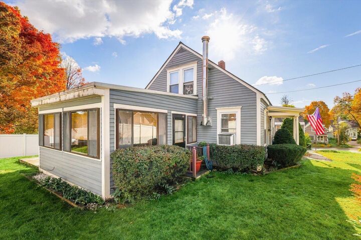 Property Photo: 185 North Street NH 03431