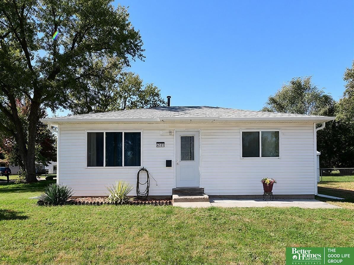 Property Photo:  4101 N 73 Street  NE 68507 