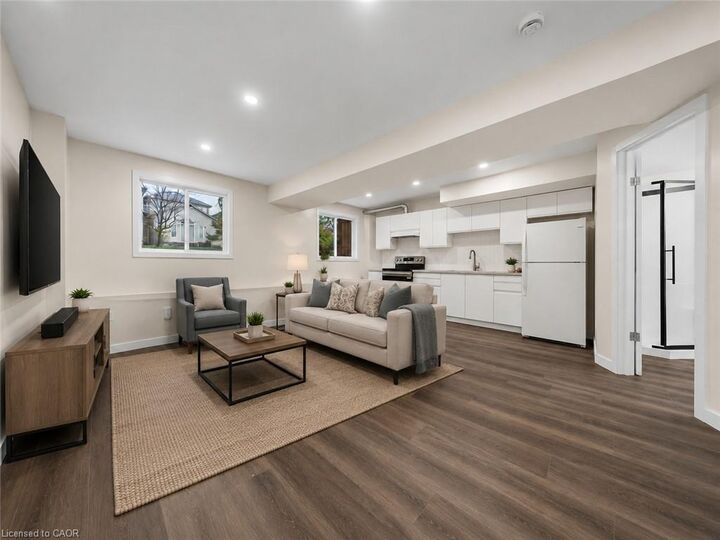 Property Photo:  716 Karlsfeld Road A  ON N2T 2W4 