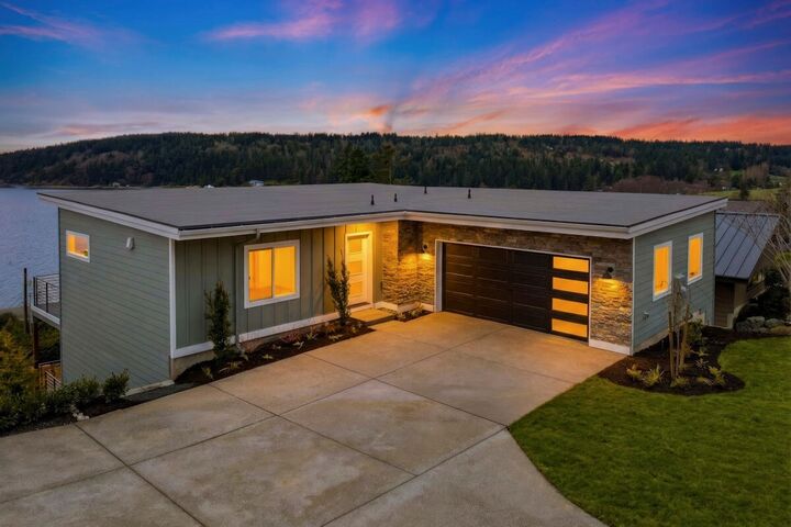 Property Photo:  2216  Cleven Park Road  WA 98282 