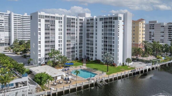 Property Photo:  1391 S Ocean Boulevard S 202  FL 33062 