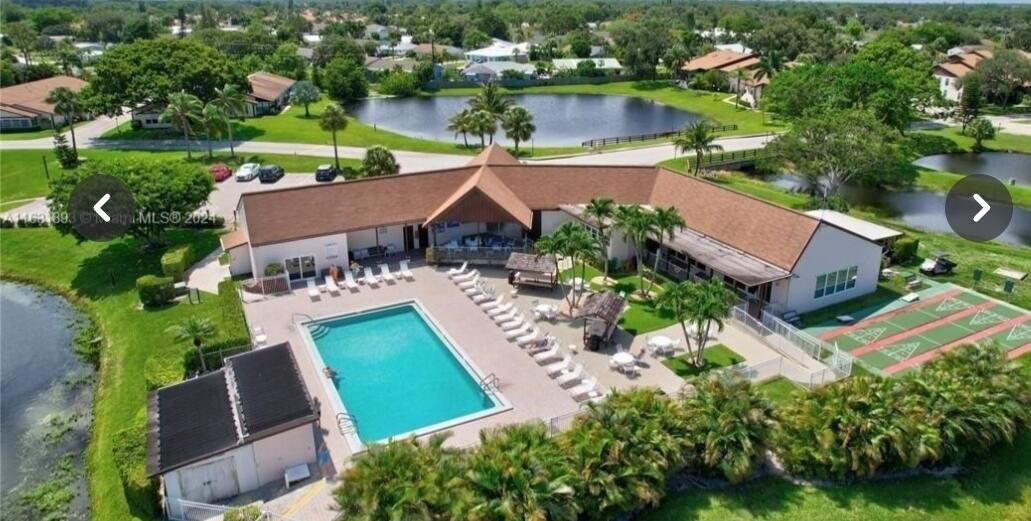 Property Photo:  6531 SE Federal Highway F211  FL 34997 