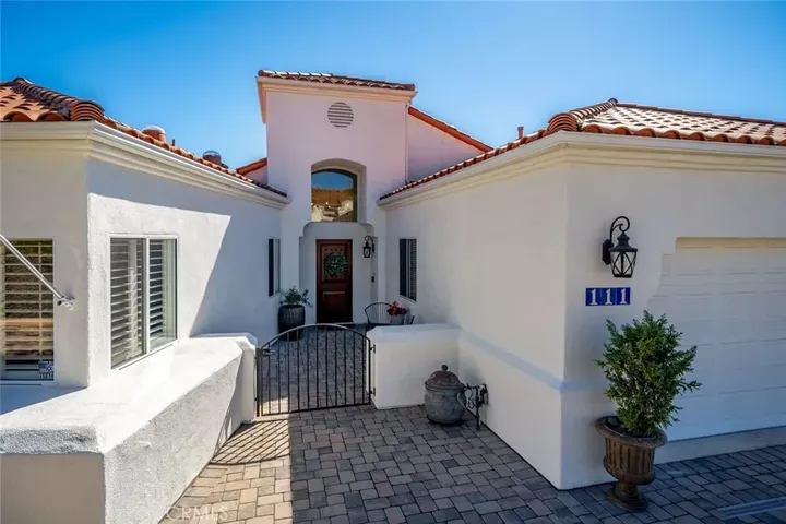 Property Photo:  111 El Viento  CA 93449 