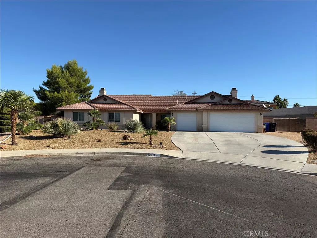 Property Photo:  13911 Nowata Court  CA 92307 