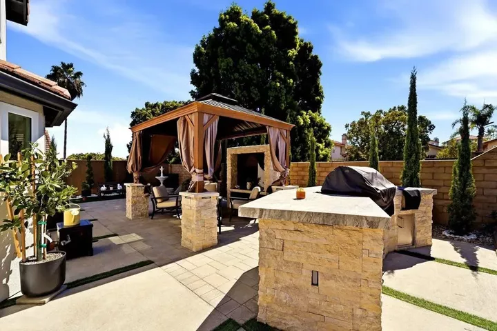 Property Photo:  1923 Elm Ridge Drive  CA 92081 