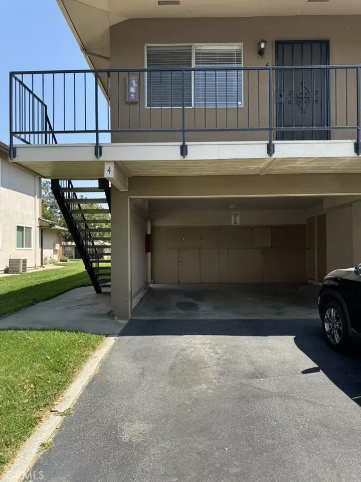 Property Photo:  995 W Calle De Cielo  CA 91702 