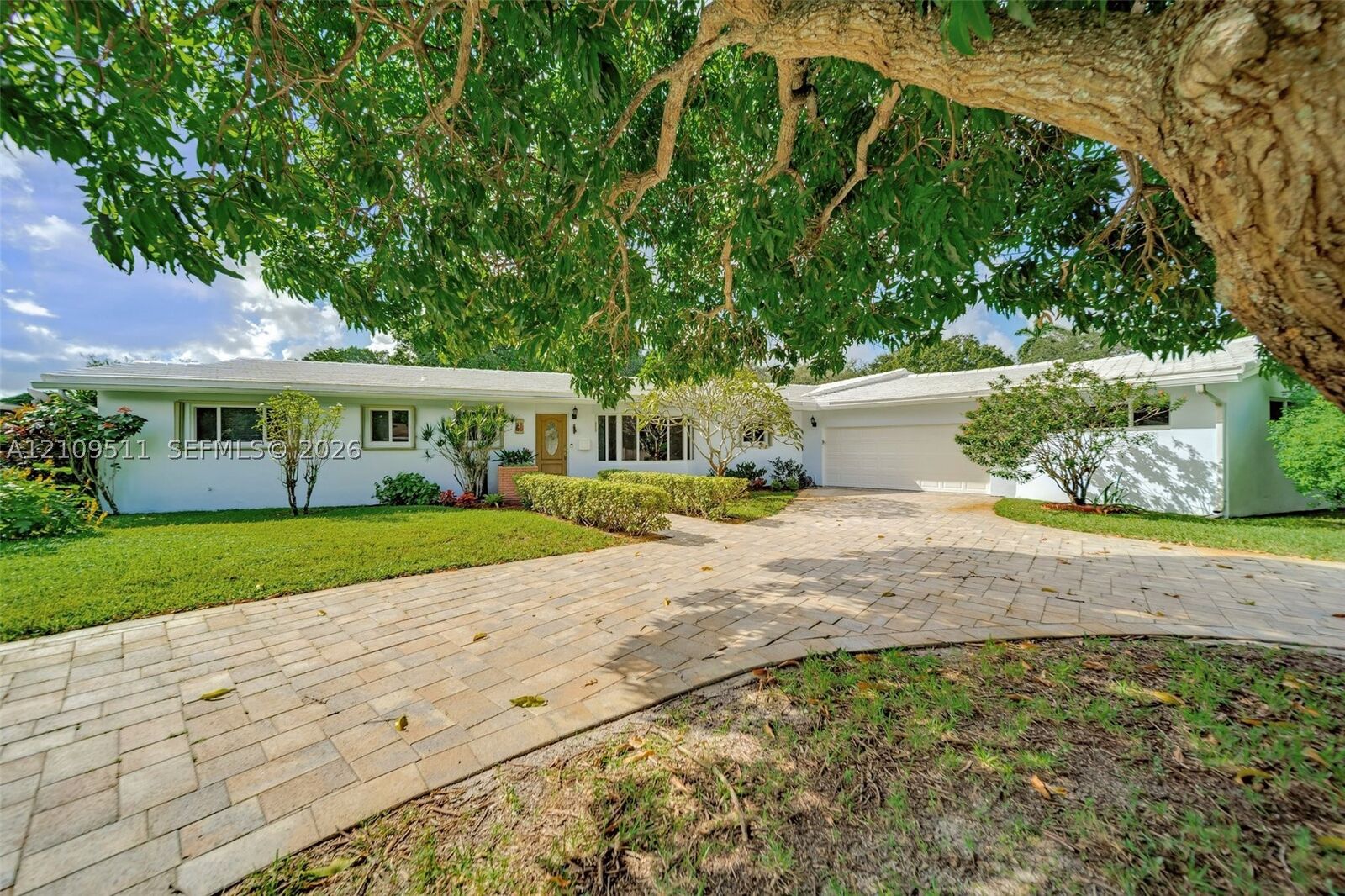 Property Photo: 6260 Rose Ter FL 33317