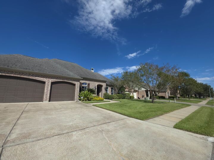 Property Photo: 6330 Claybourn Dr. TX 77706