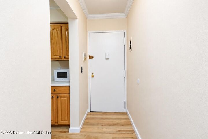Property Photo:  475 Armstrong Avenue A4  NY 10308 