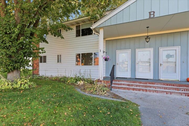 Property Photo: 250 N Raymond Rd B1 WA 99206