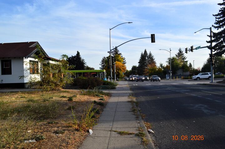 Property Photo: 4708 N Maple St WA 99205
