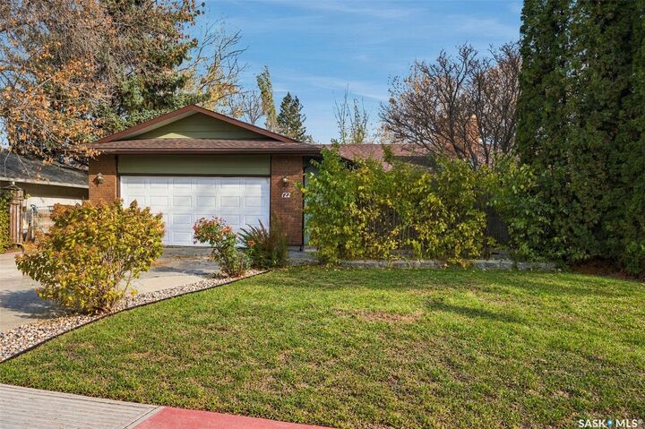 Property Photo:  122 Michener Drive  SK S4V 0G8 