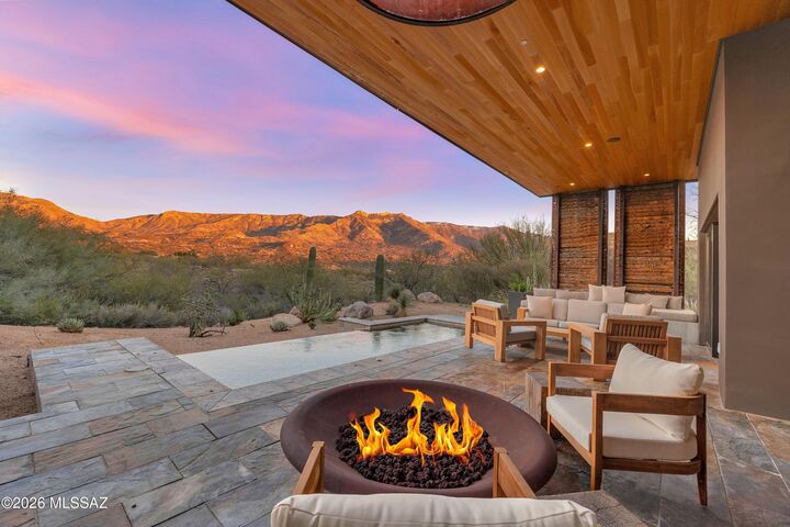 Property Photo: 5000 E Via Estancia Miraval 12 AZ 85739