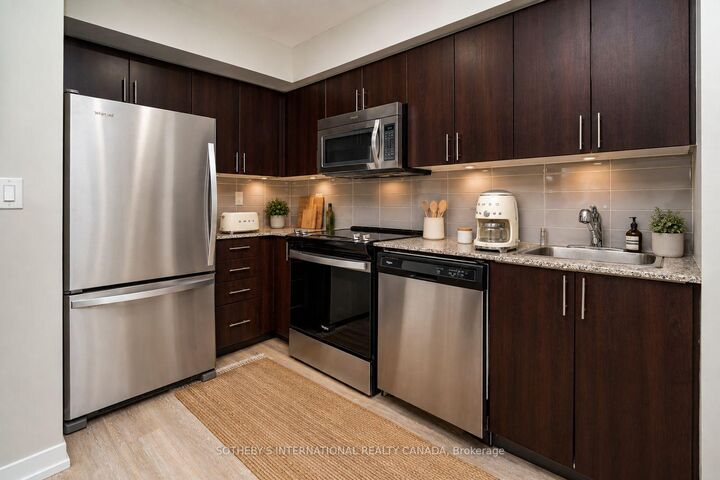 Property Photo:  1420 Dupont Street 506  ON M6H 0C2 