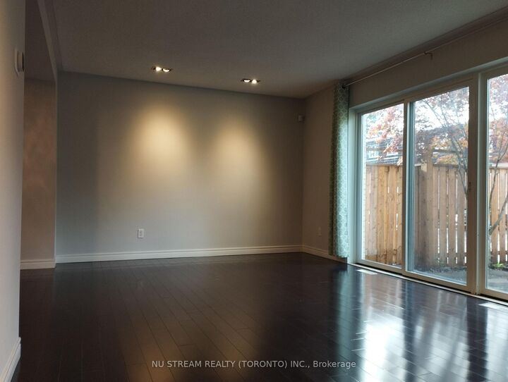 Property Photo: 20 Scenic Mill Way ON M2L 1S3