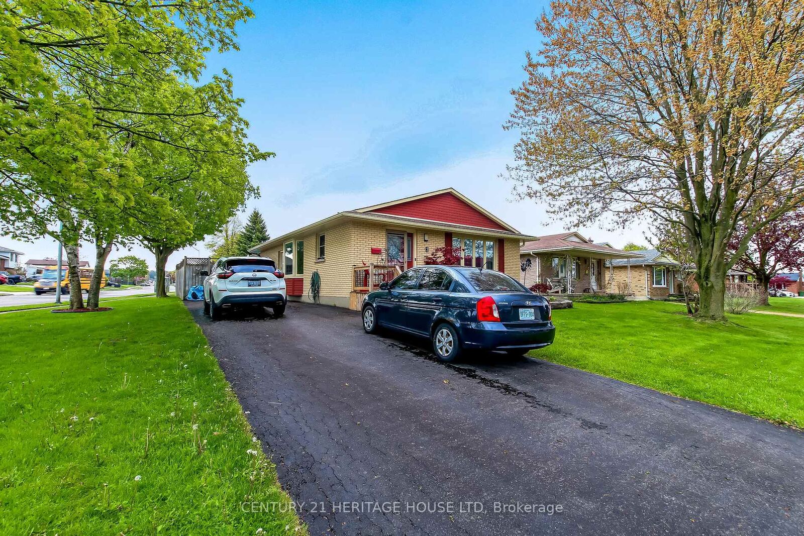 Property Photo:  2 David Drive  ON N5R 5L3 