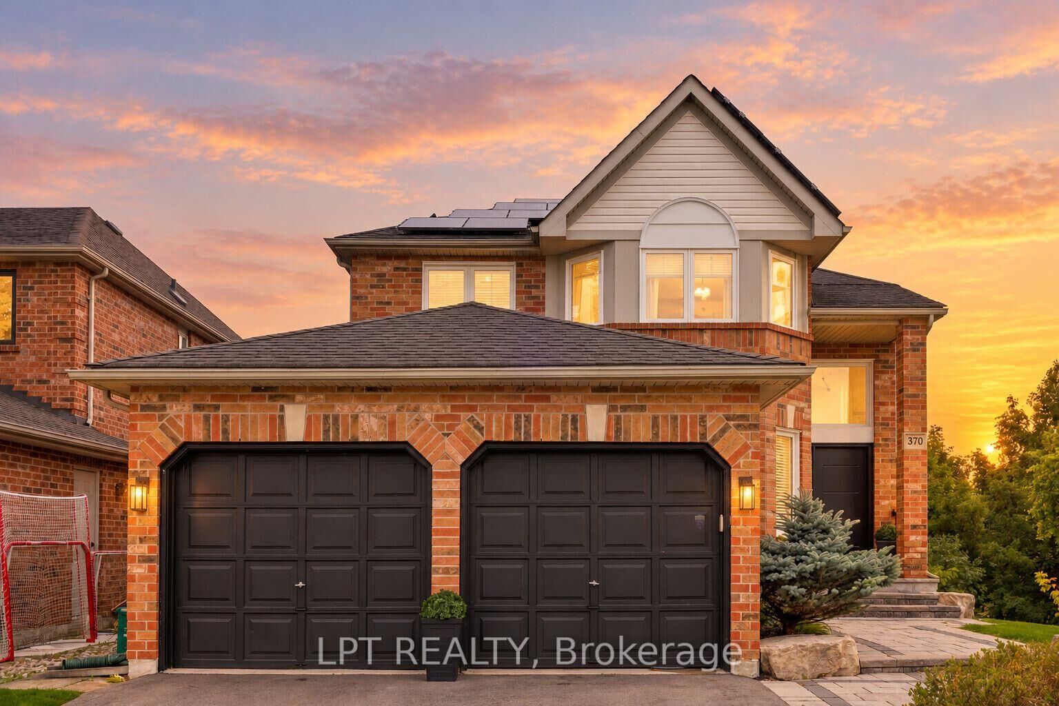 Property Photo:  370 Silken Laumann Drive  ON L3X 2J1 