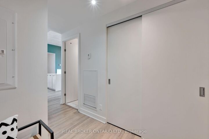 Property Photo:  203 Catherine Street 703  ON K2P 1J5 