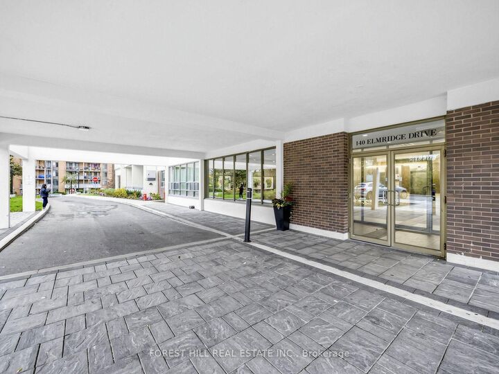 Property Photo:  140 Elm Ridge Drive 116  ON M6B 1B1 